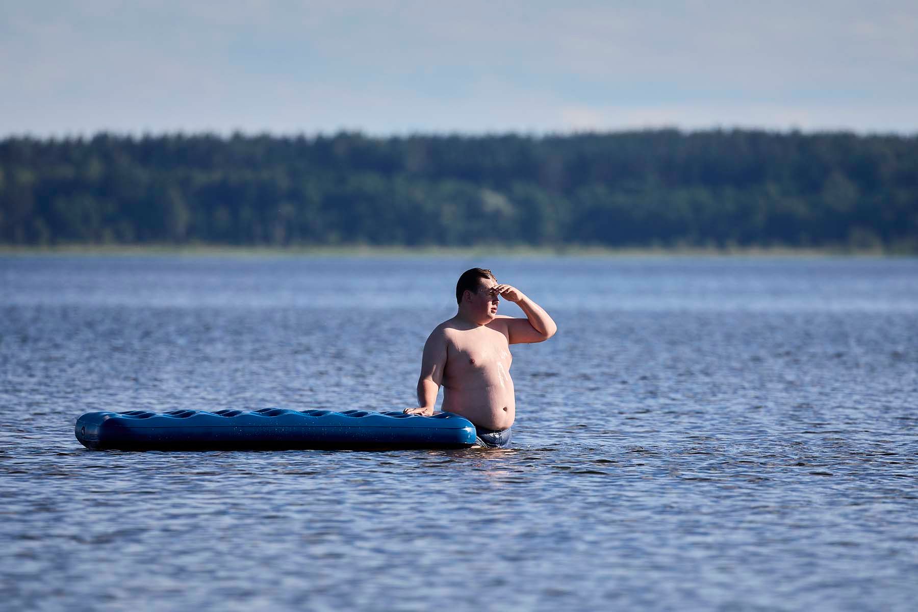 пляж лето купание