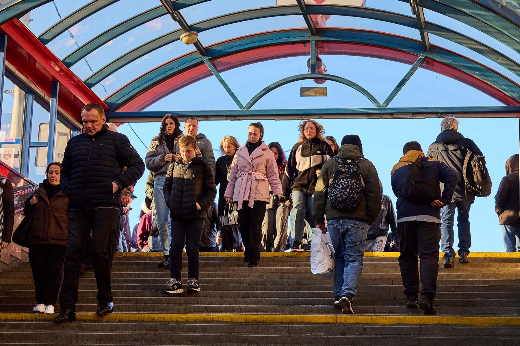 Минчане на улице города