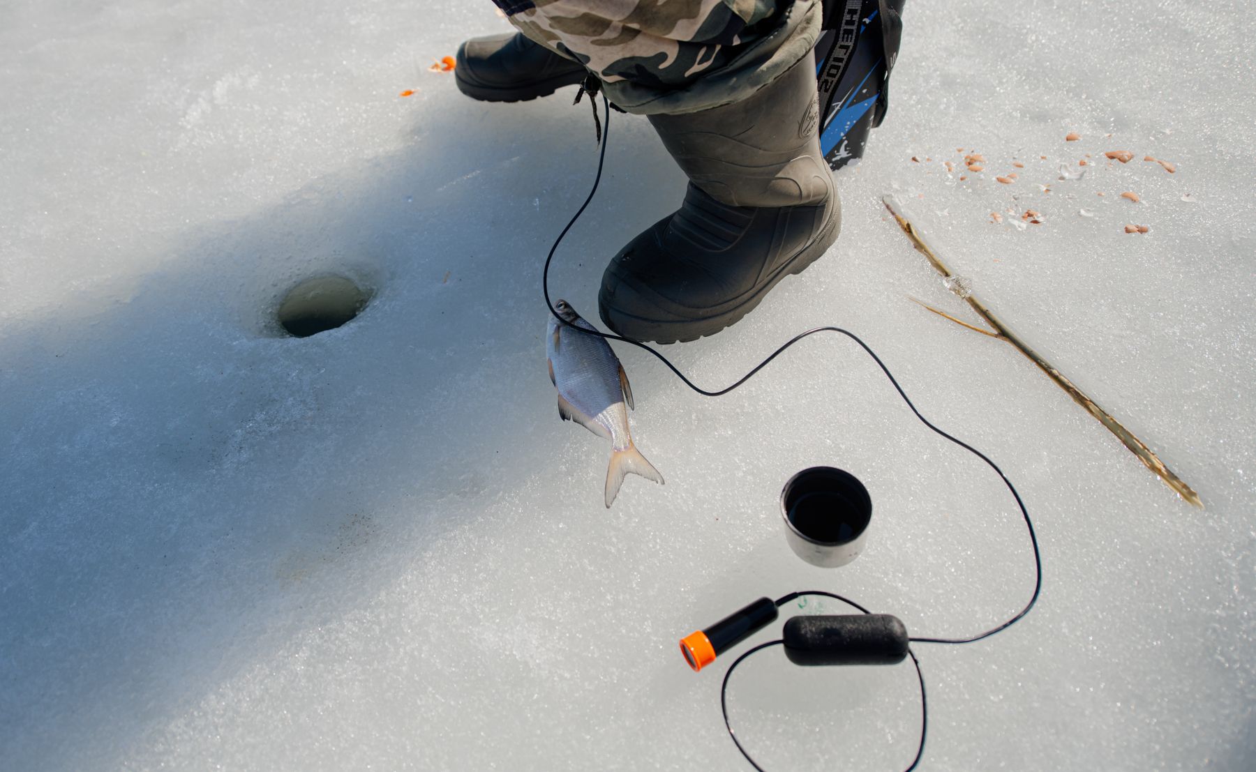 Рыбак на льду