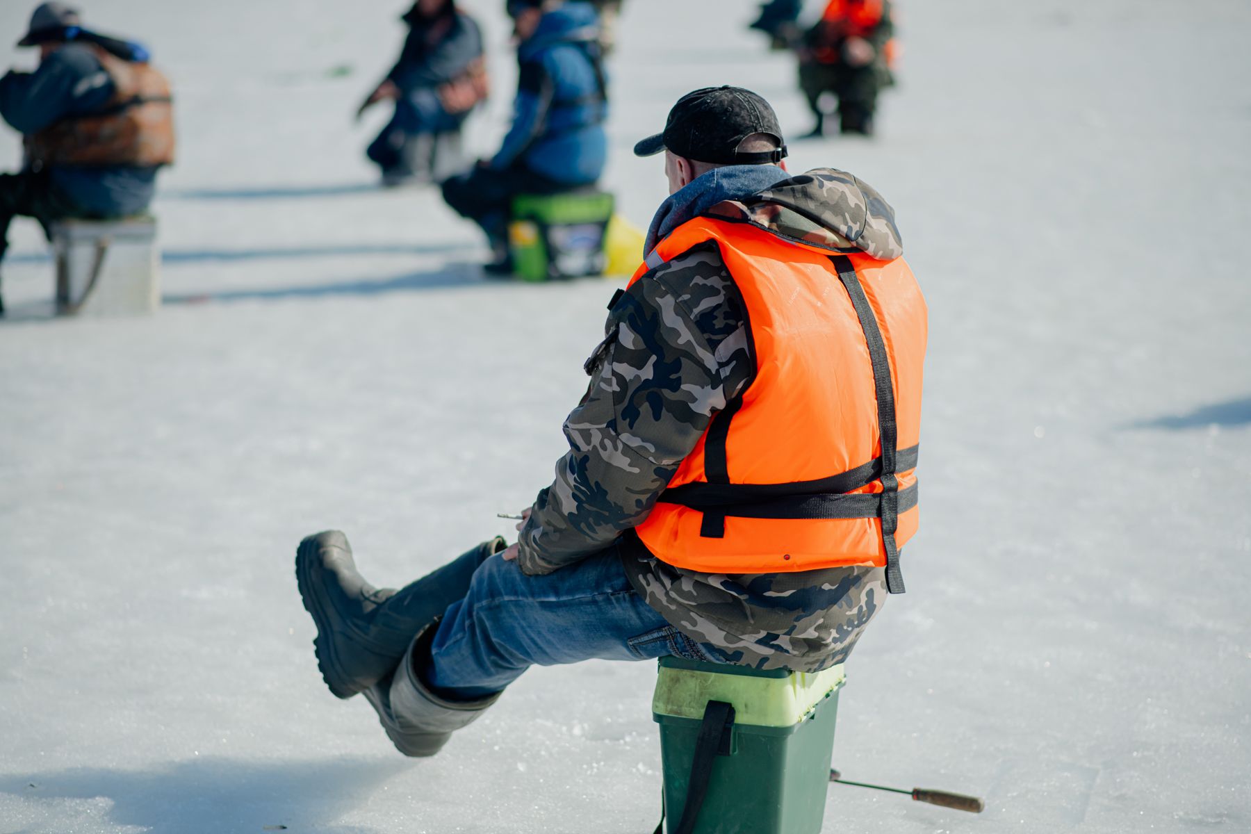 Рыбак на льду