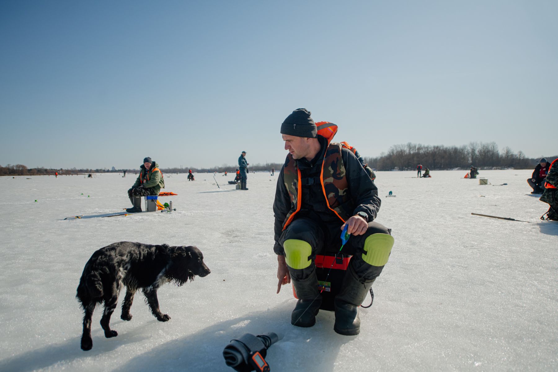 Рыбаки на льду