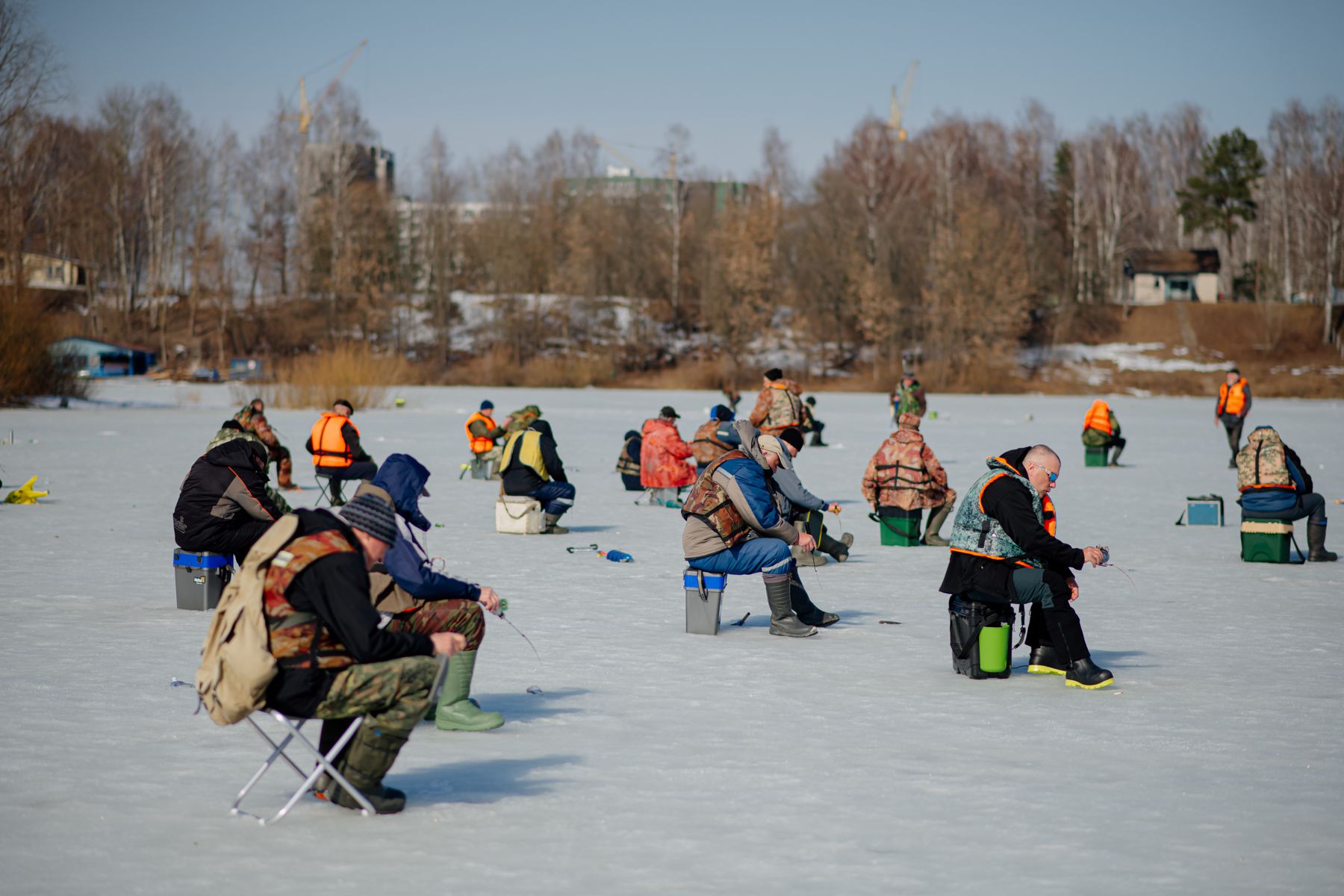 Рыбаки на льду