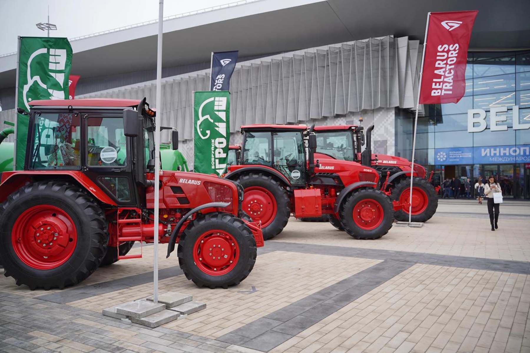Трактора МТЗ на выставке в Минске. Фото: ОАО «МТЗ»