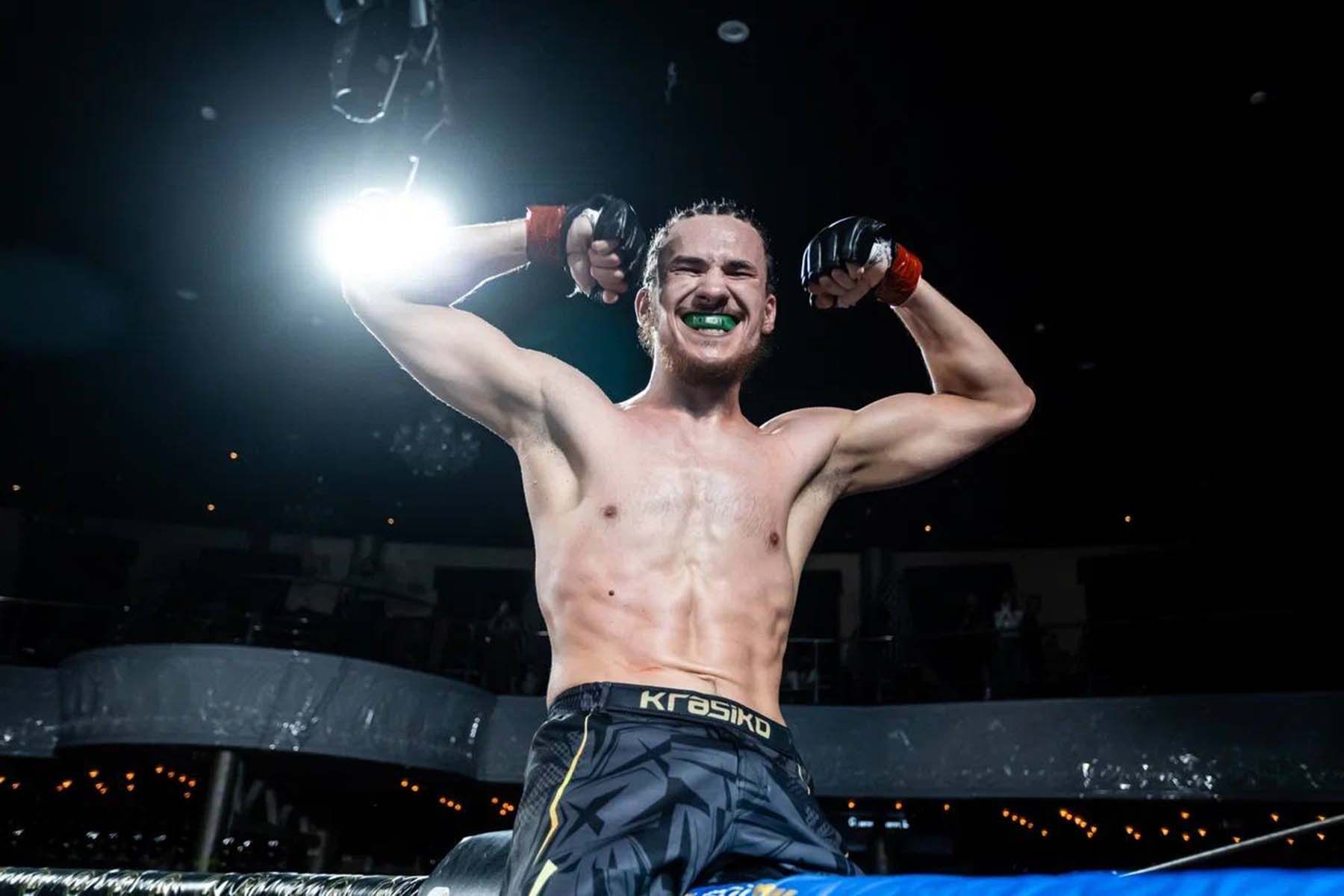 Белорусский боец Артем Бачун. © Лига BFC