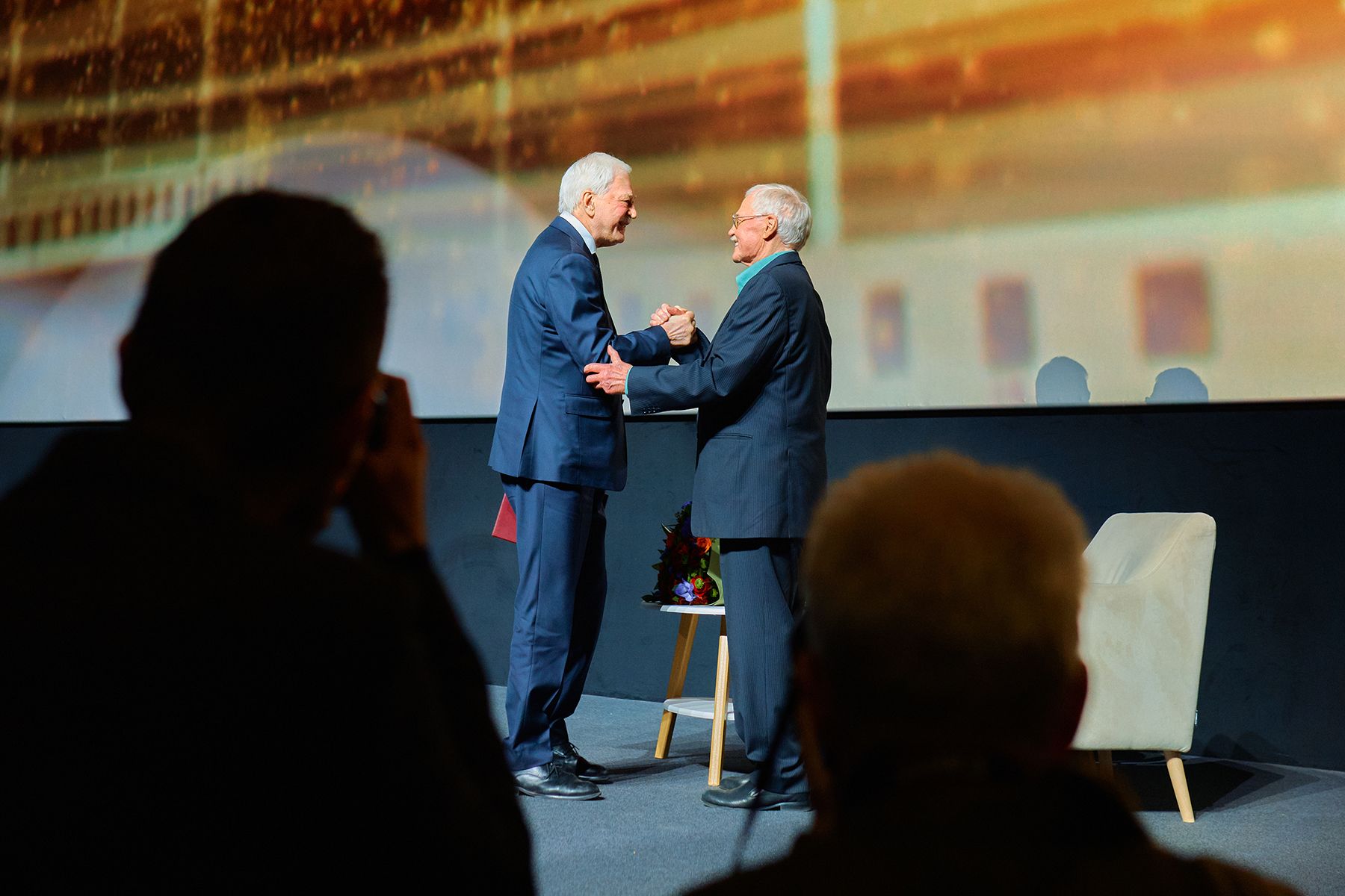 Чрезвычайный и Полномочный Посол Российской Федерации в Республике Беларусь Борис Грызлов на творческом вечере Владимира Гостюхина. © Times.by