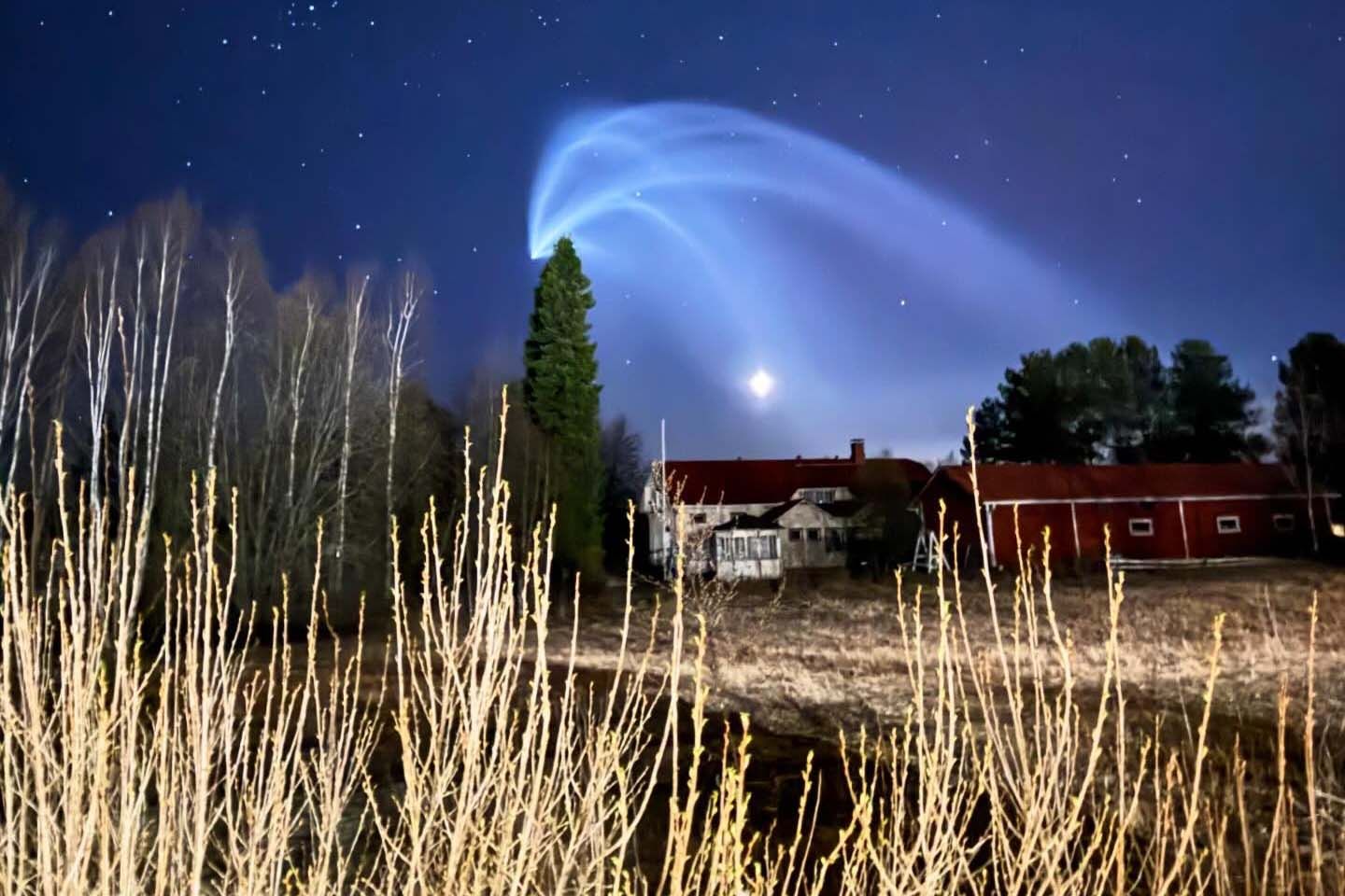 Свечение в небе