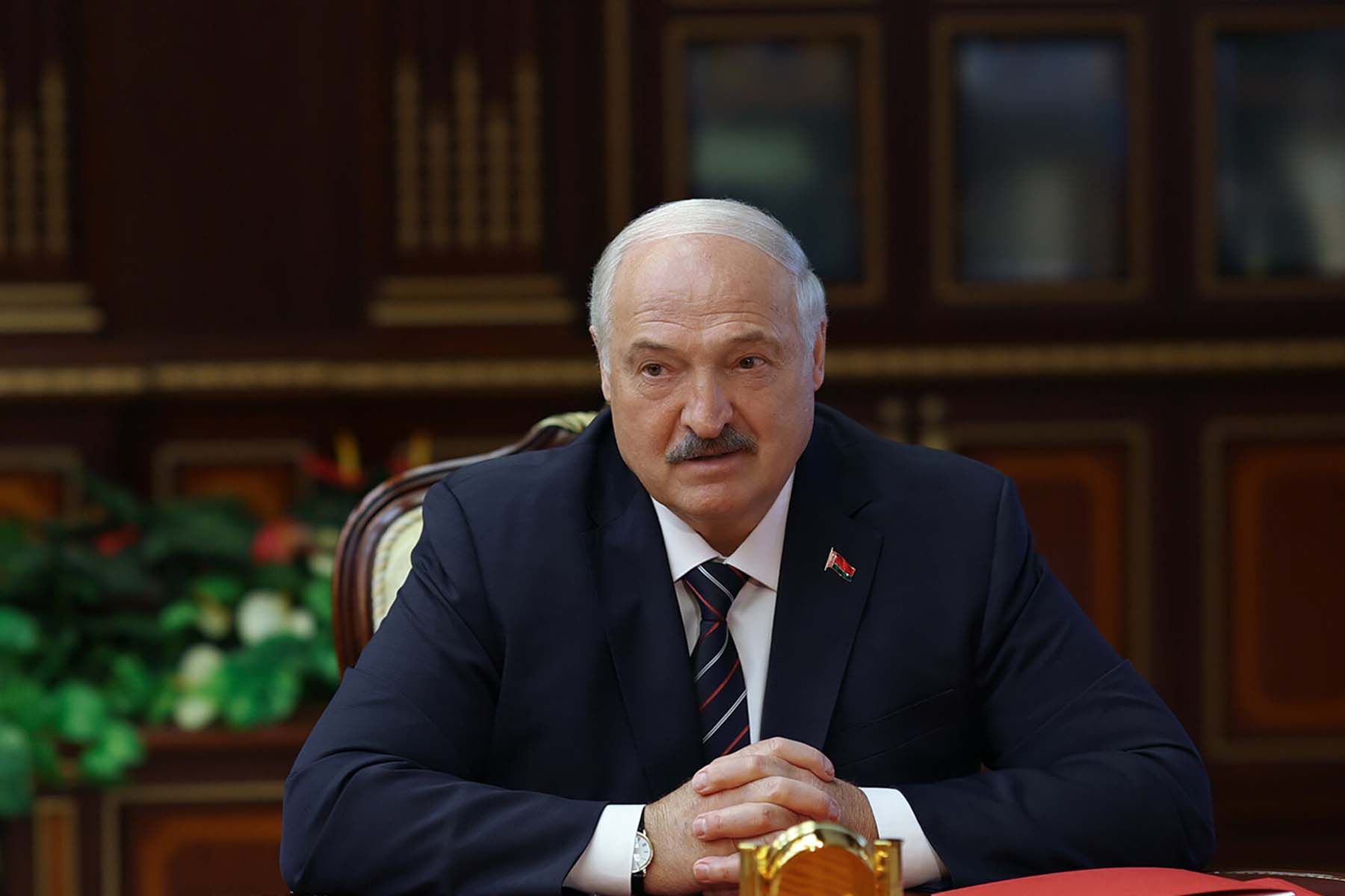 Лукашенко