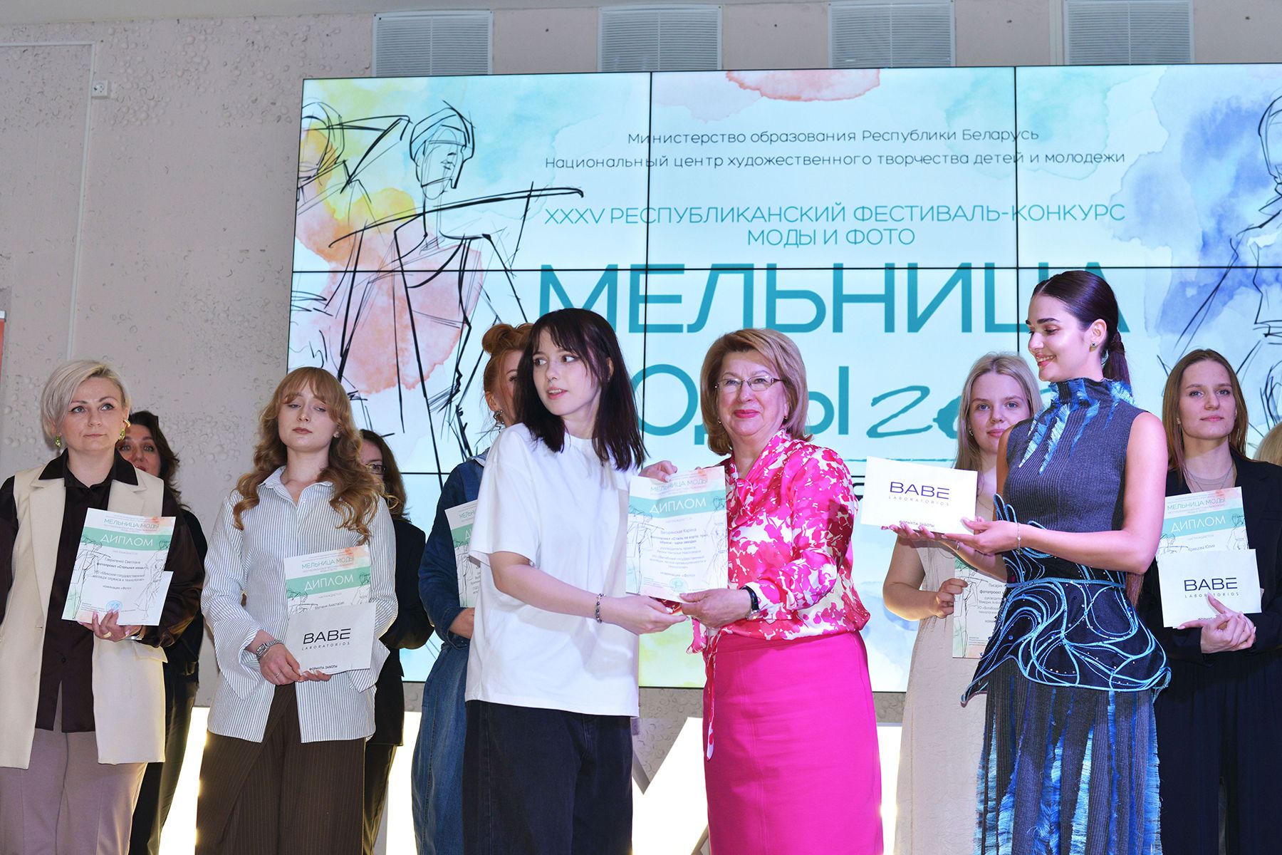 Выставка фотопроектов финалистов «Мельницы моды – 2026». Фото: Times.by