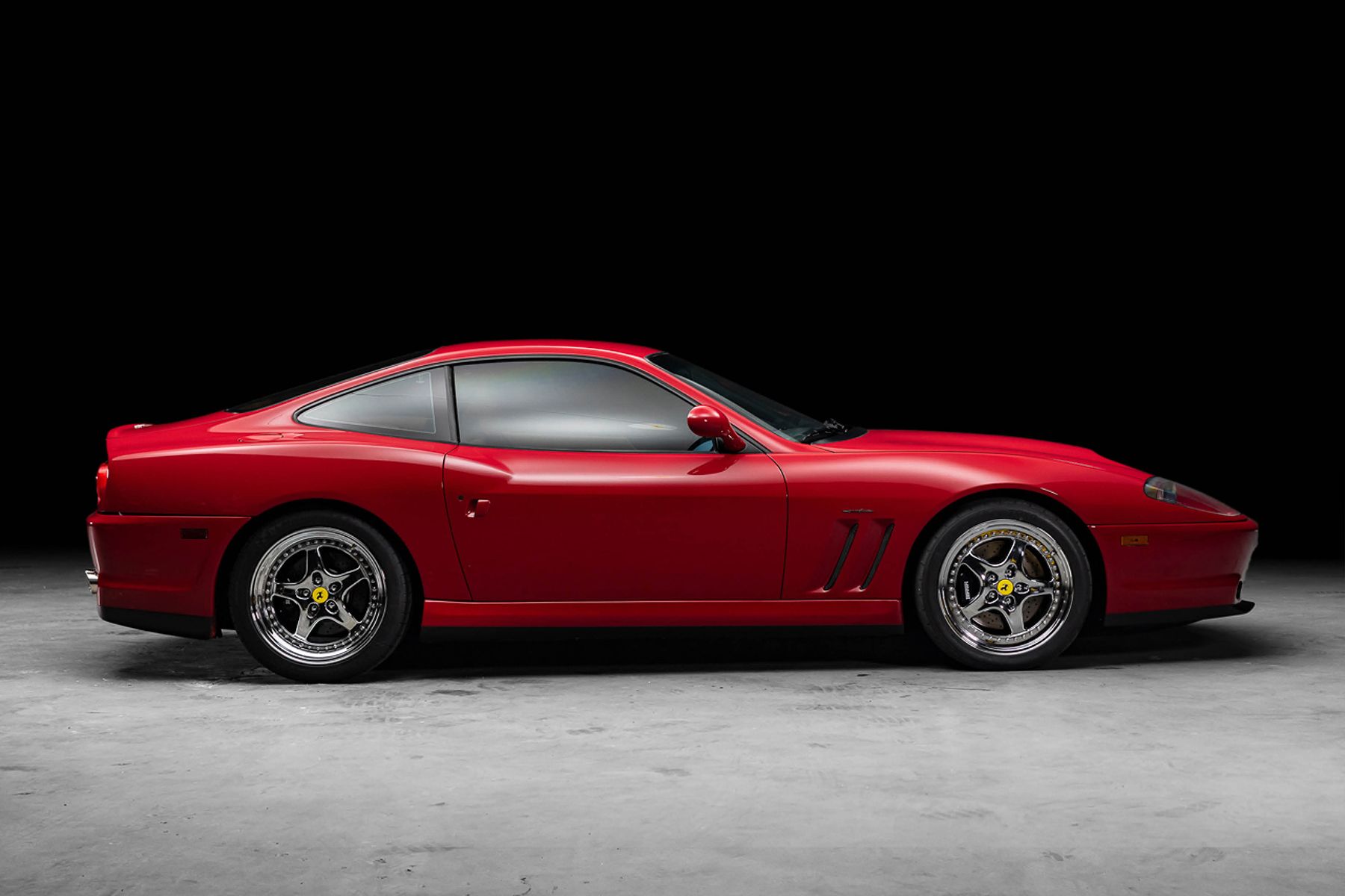Ferrari 550 Maranello 1997 года выпуска, принадлежавший Майклу Джордану. Фото: joopiter.com