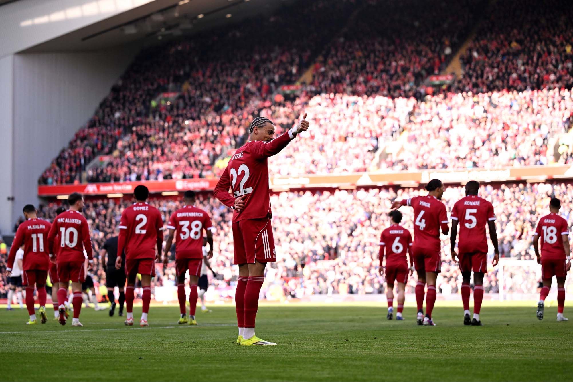 Уго Экитике