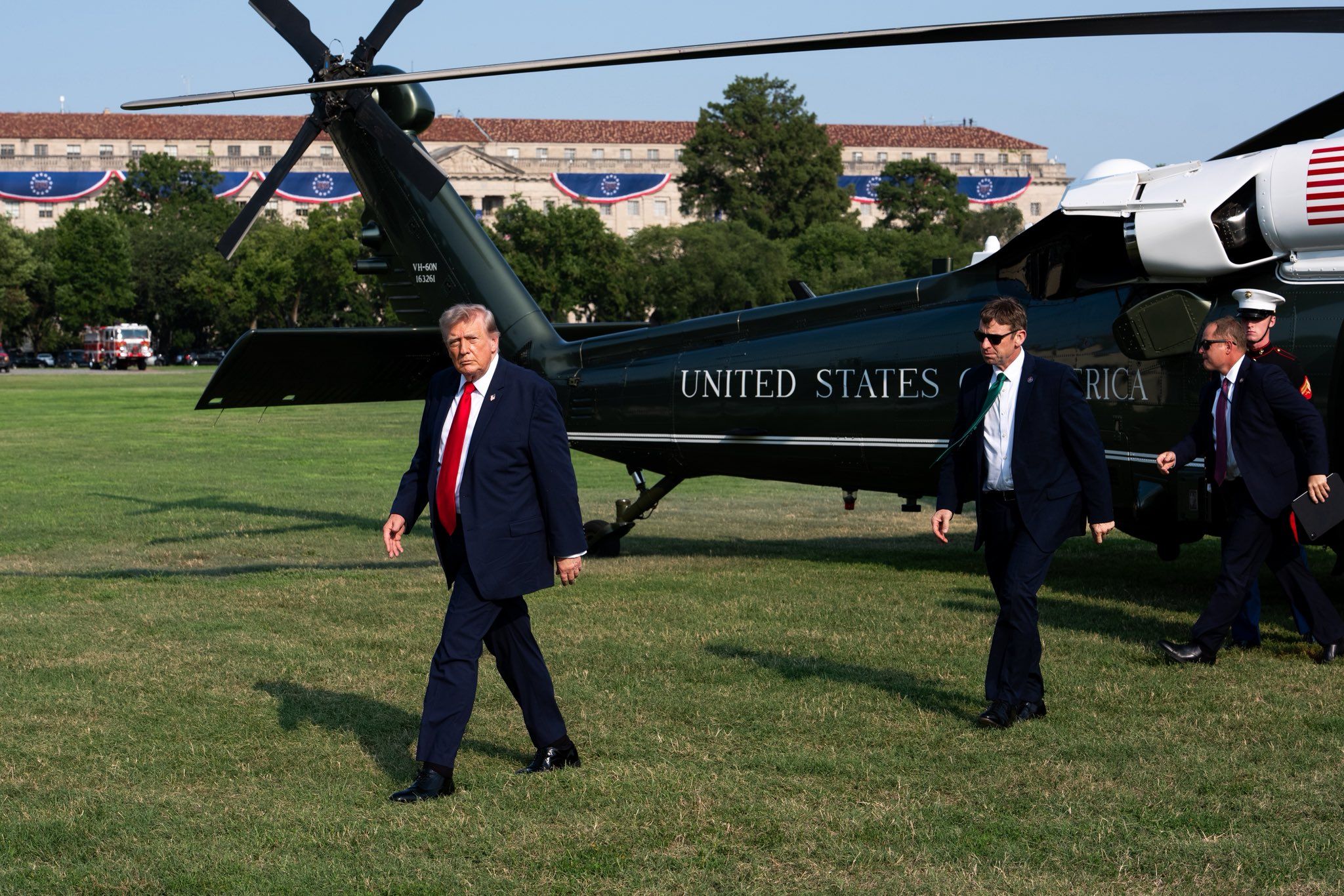 трамп
