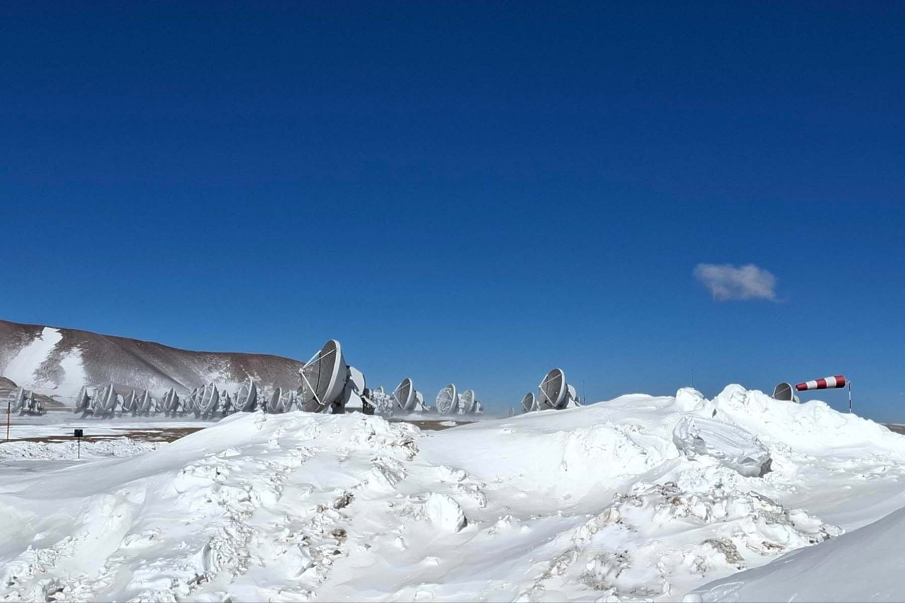 Фото: ALMA Observatory, Х