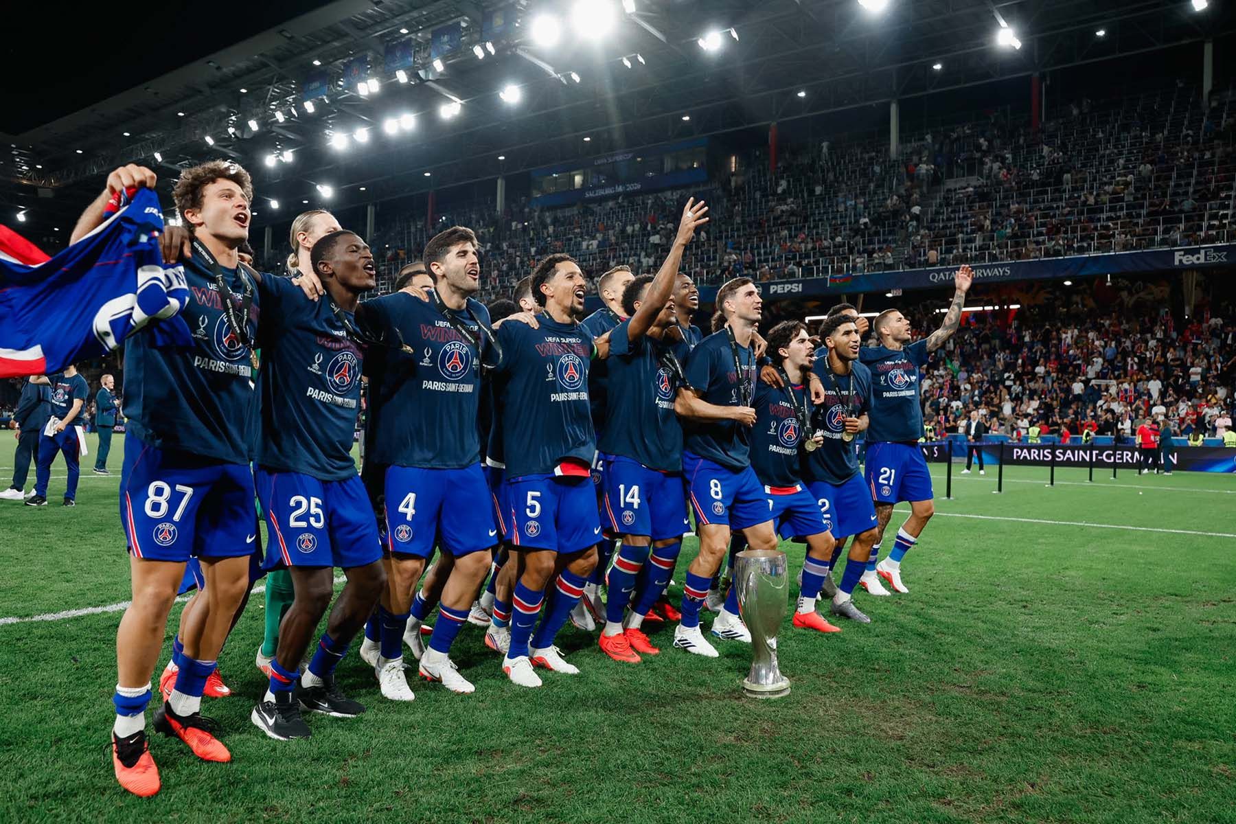 Футболисты ПСЖ. Фото: Paris Saint-Germain, Х