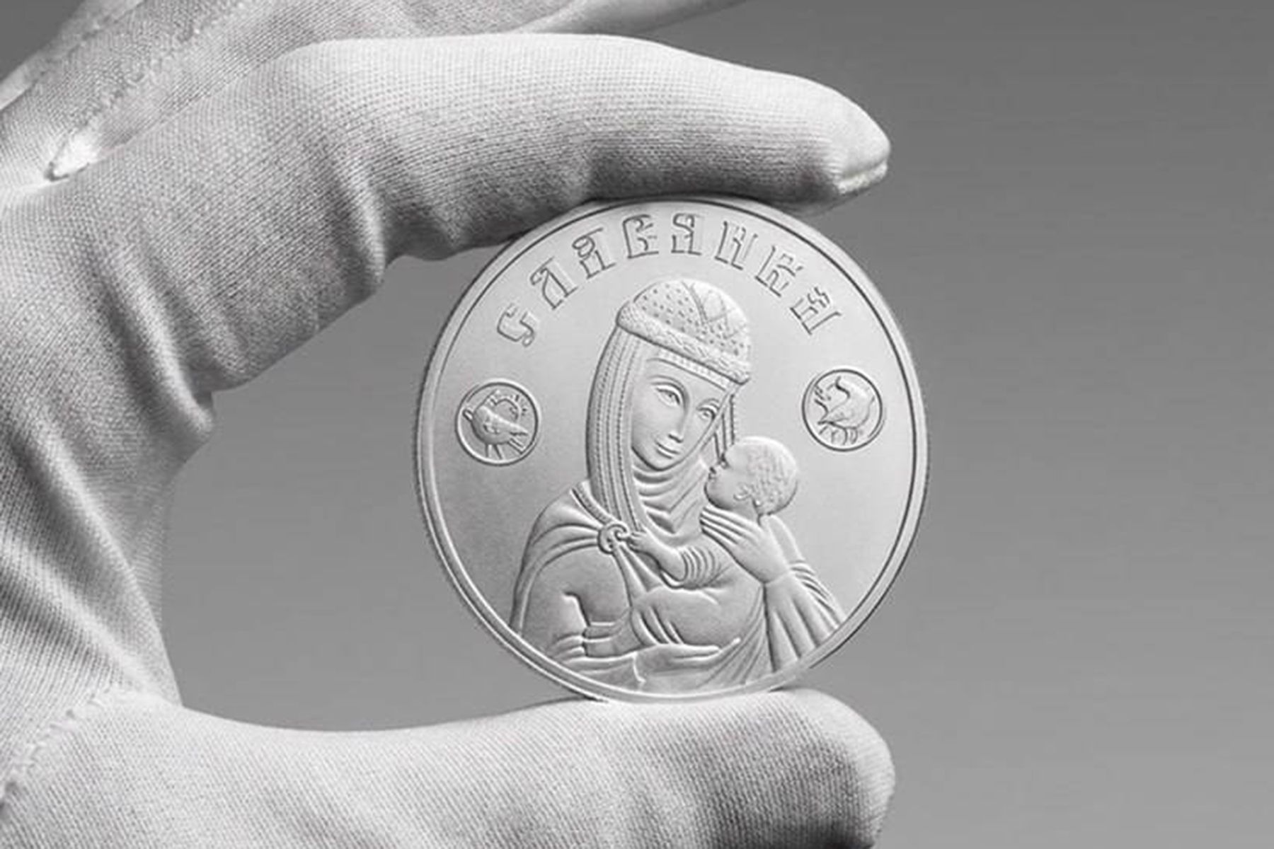 Серебряная монета «Славянка». Фото: Минфин Беларуси, Telegram