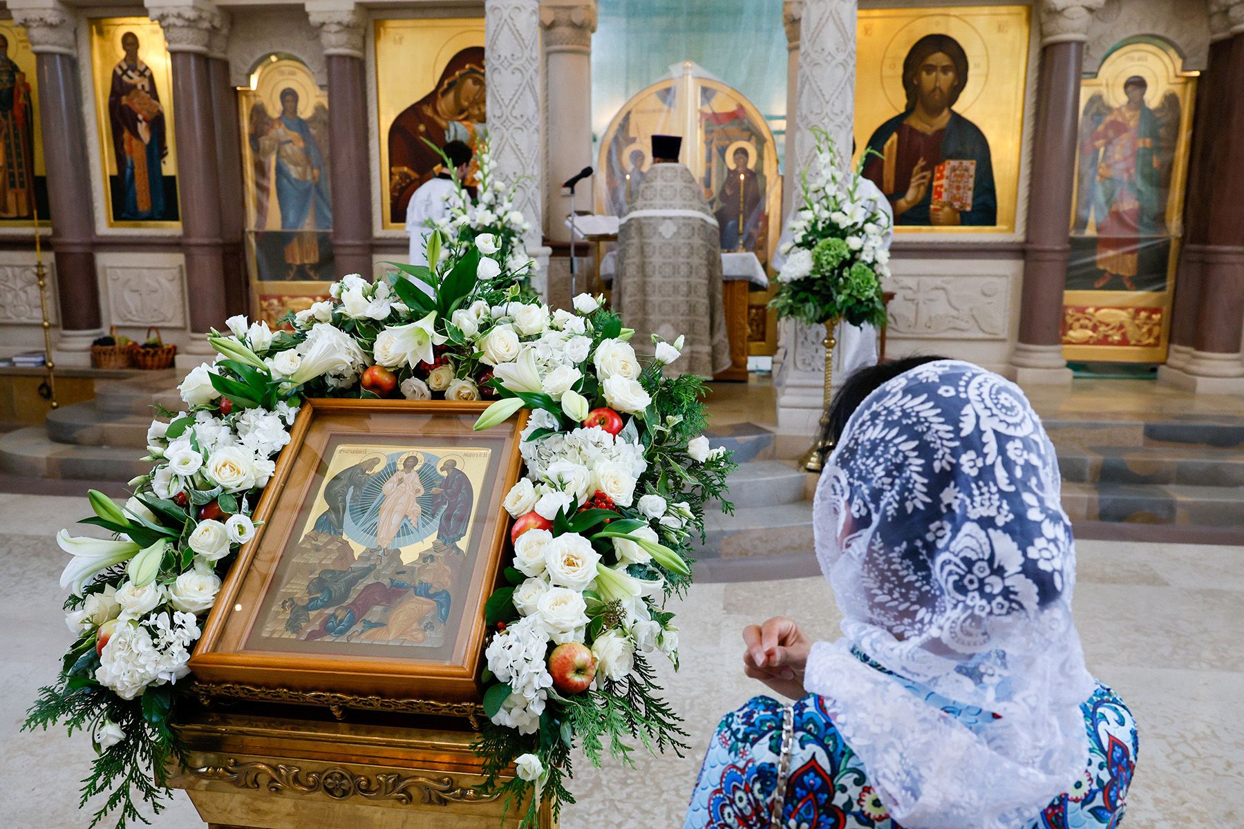 Божественная литургия в праздник Преображения Господня и Спаса нашего Иисуса Христа