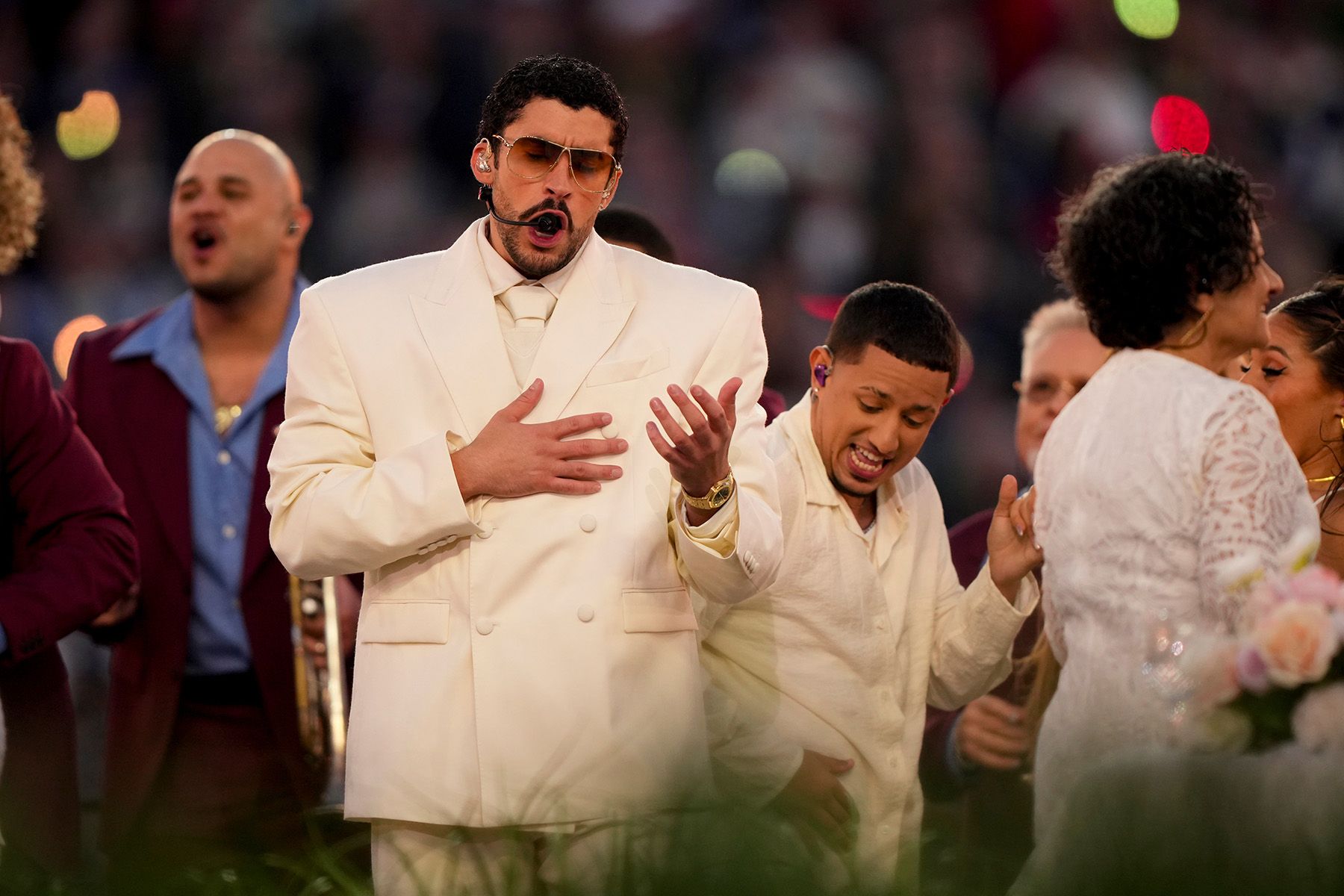 Bad Bunny во время выступления на Super Bowl. © AP, TASS