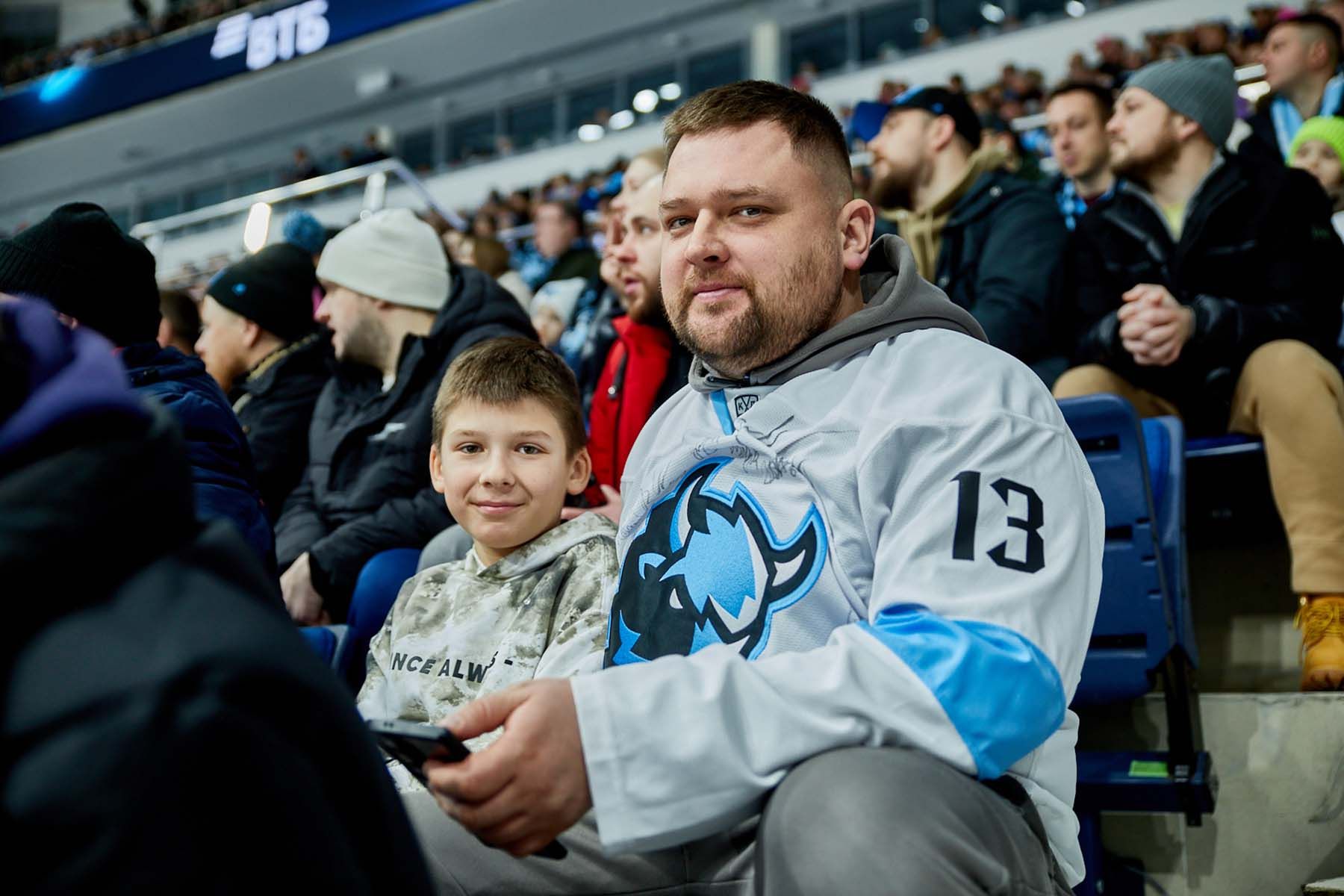 Антон с сыном Тимуром. © Святослав Зоркий, Times.by