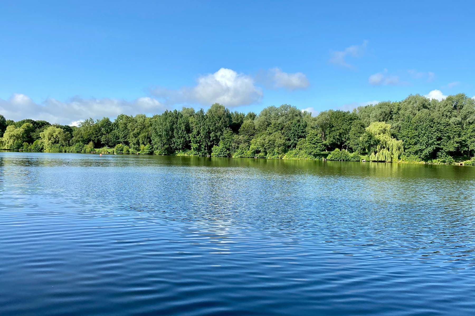 озеро вода