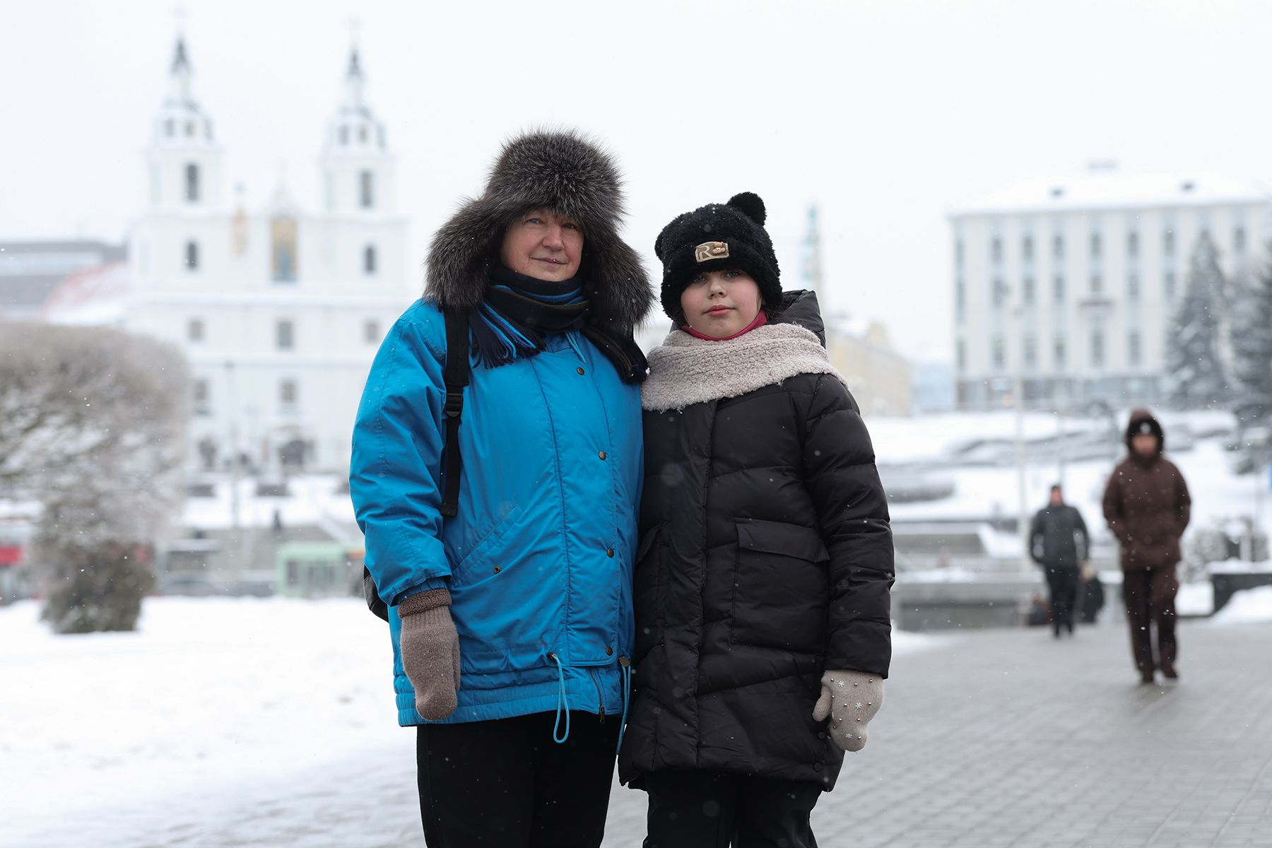 бабушка с внучкой