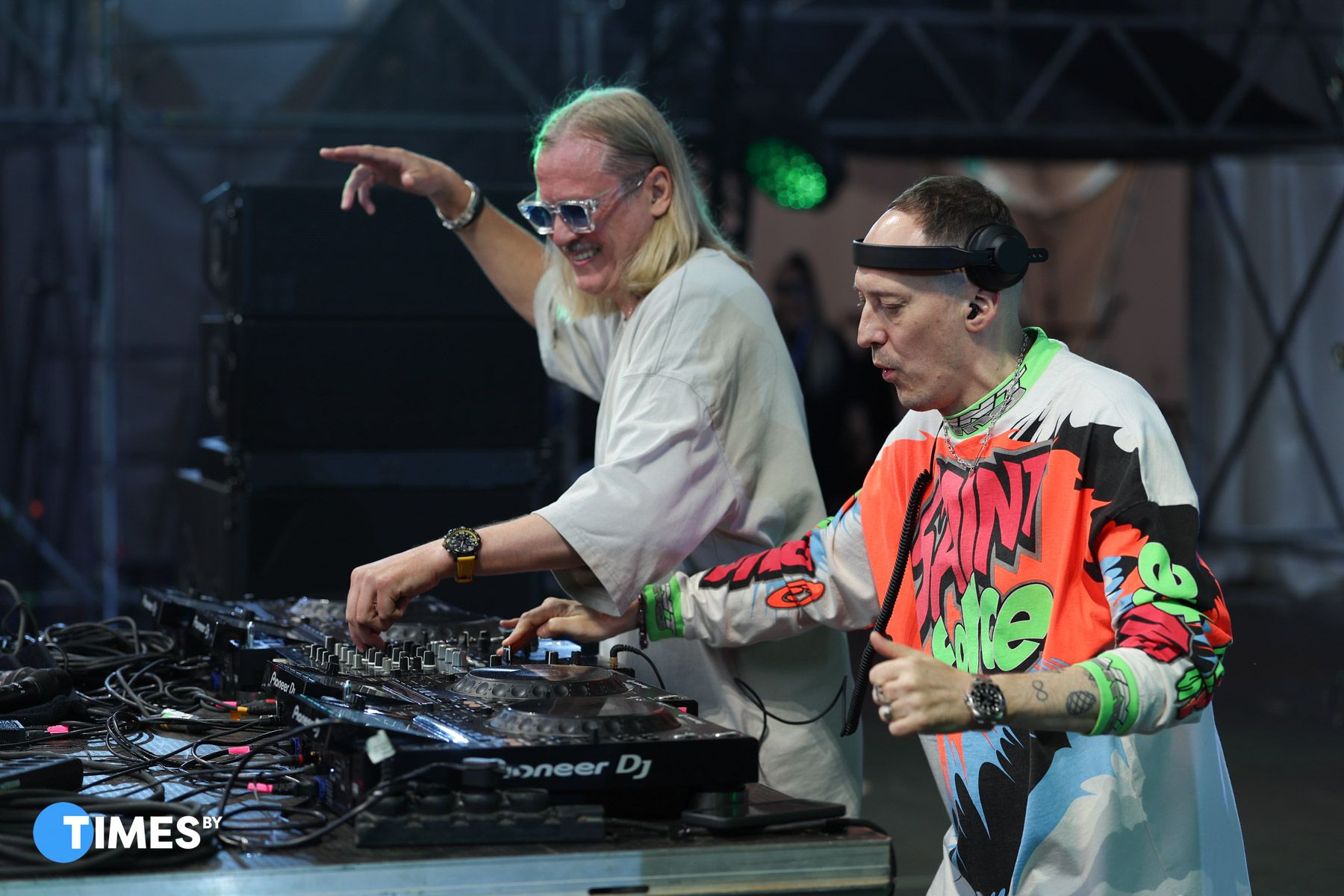 Swanky Tunes
