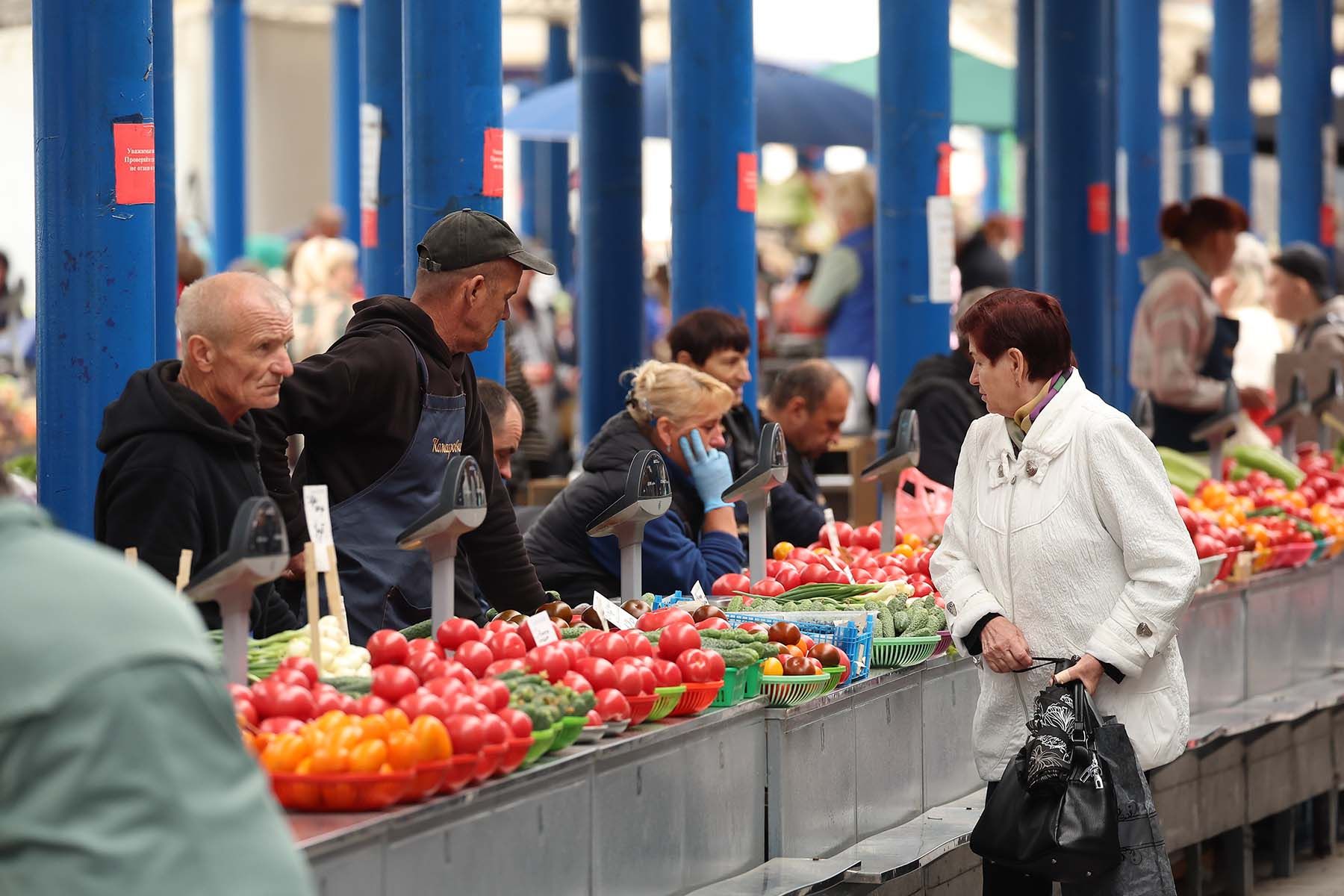 комаровка рынок торговля овощи