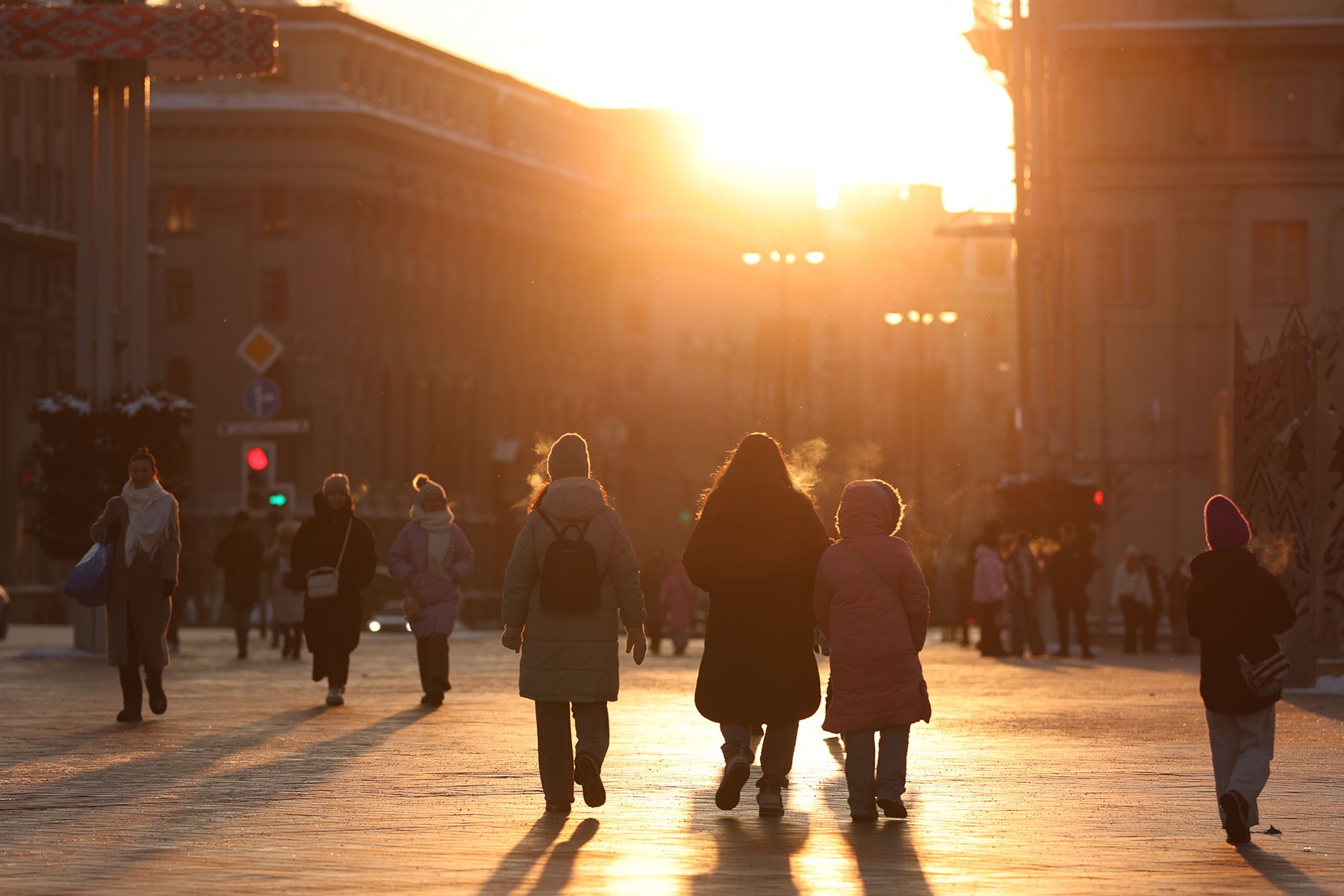 Люди на улицах Минска