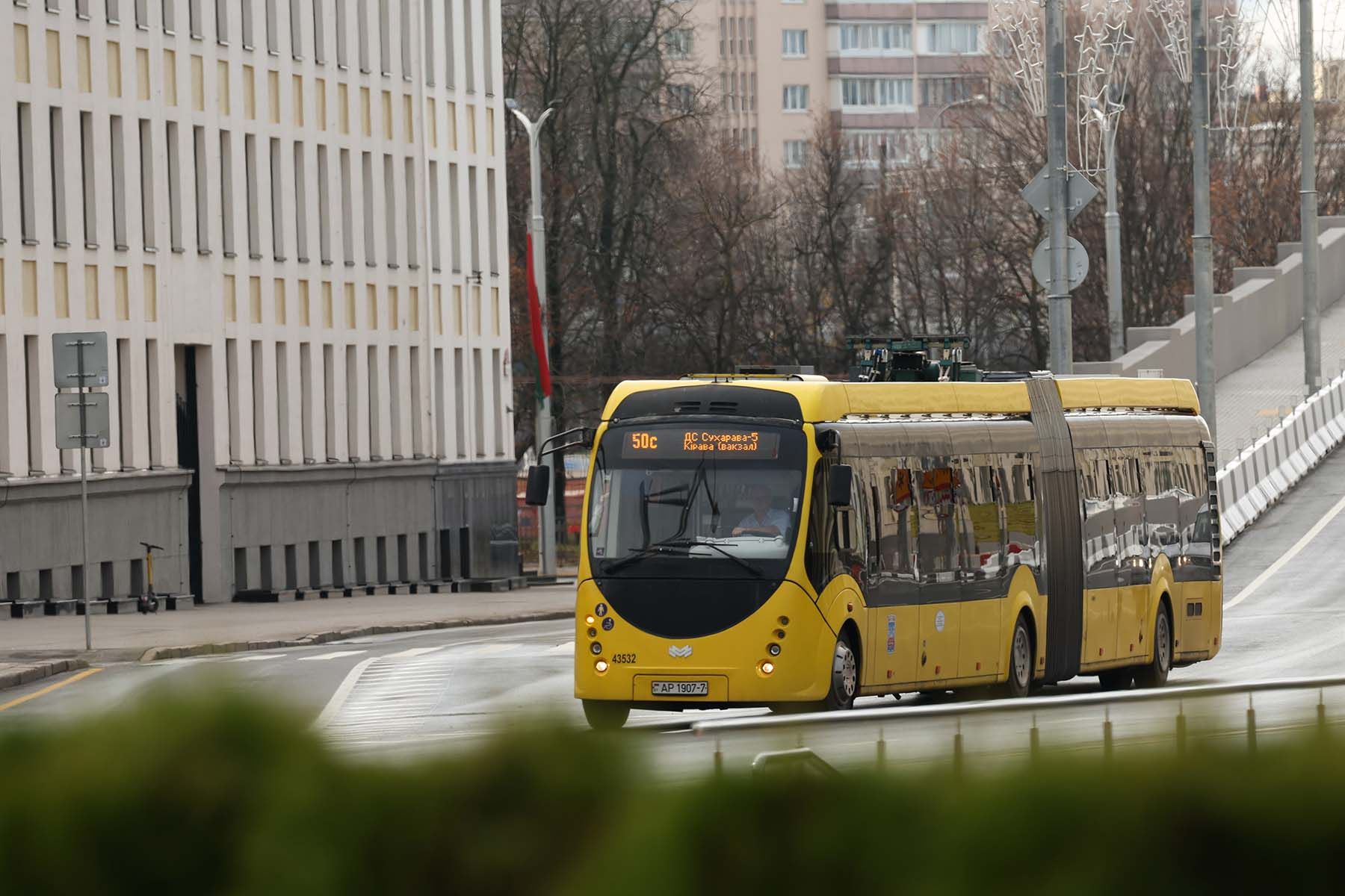 транспорт электробус