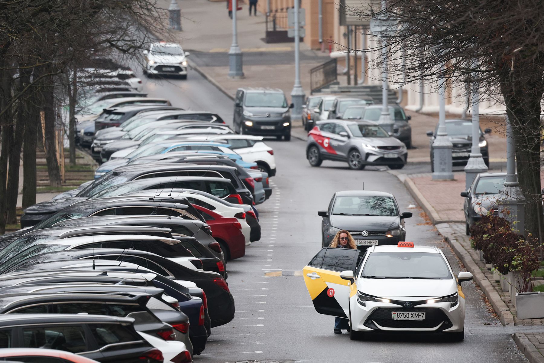 Такси на улице Минска