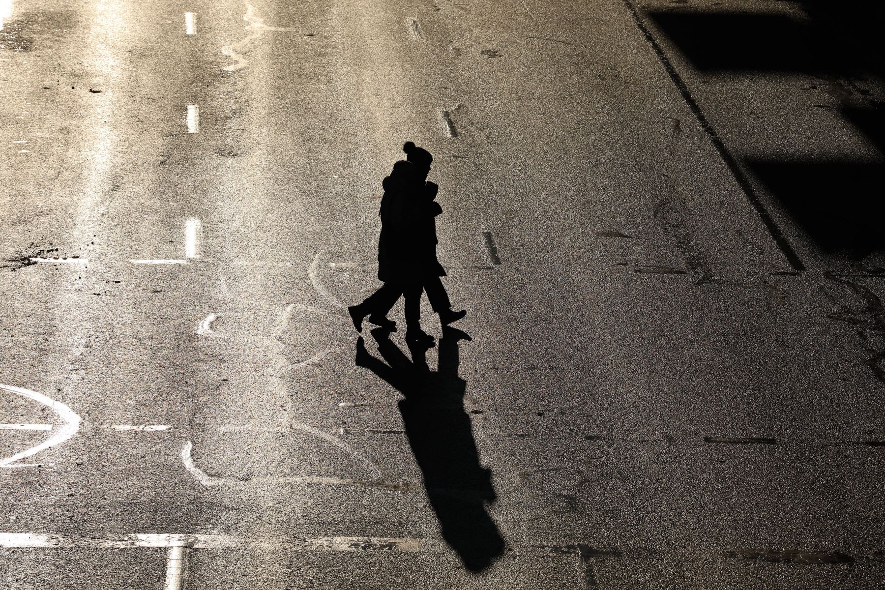 Люди на переходе