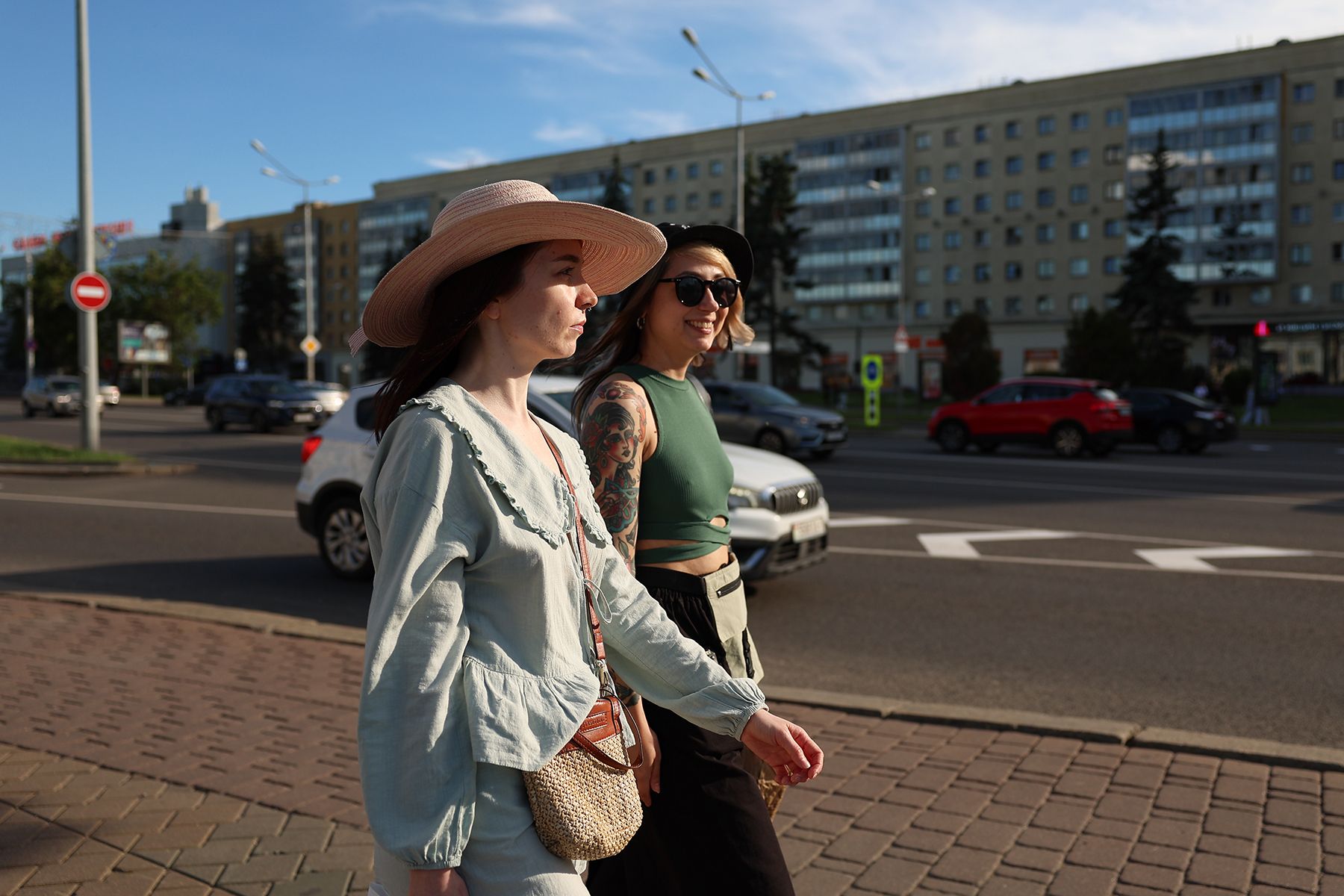 Девушки в Минске летом