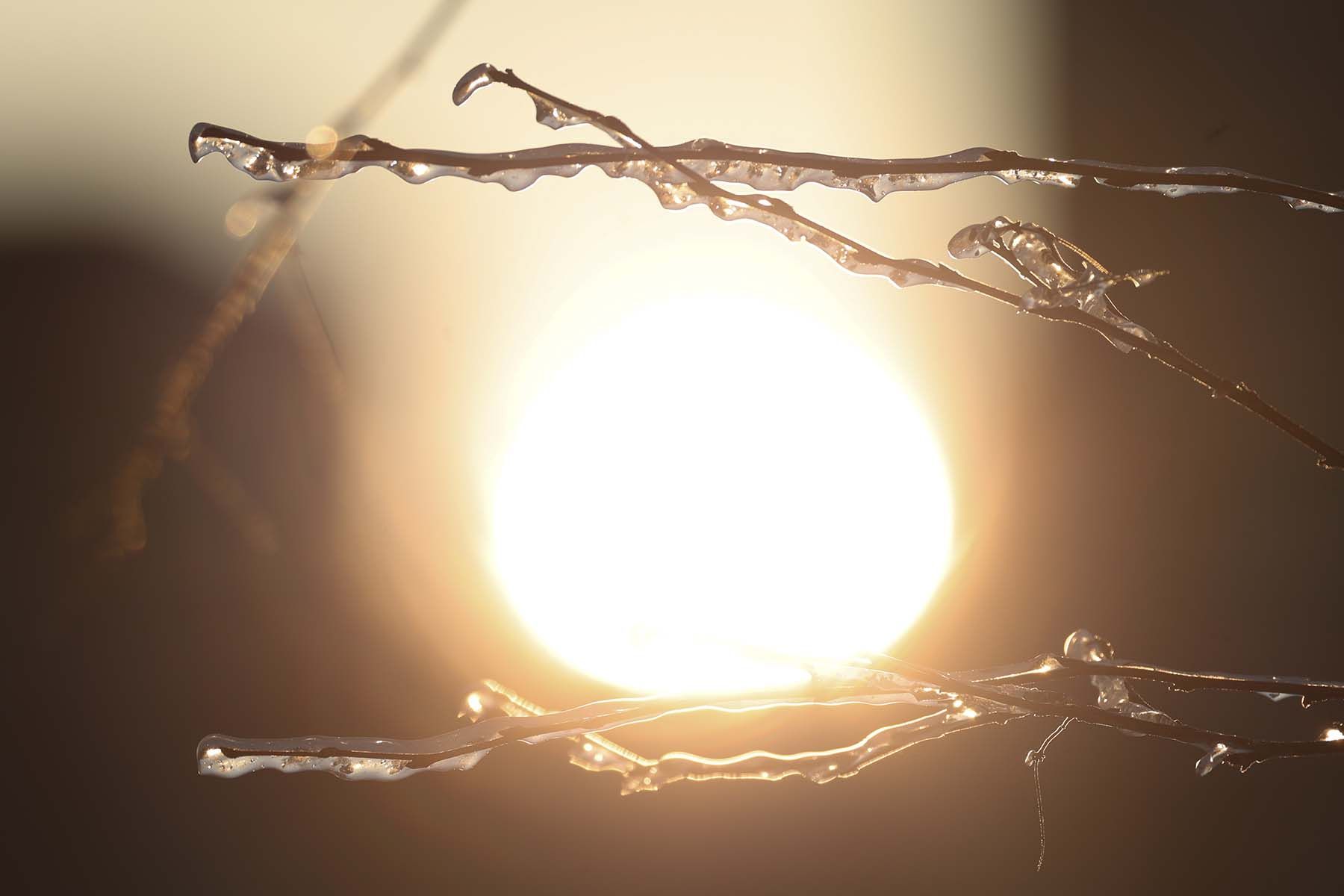 солнце зима лед