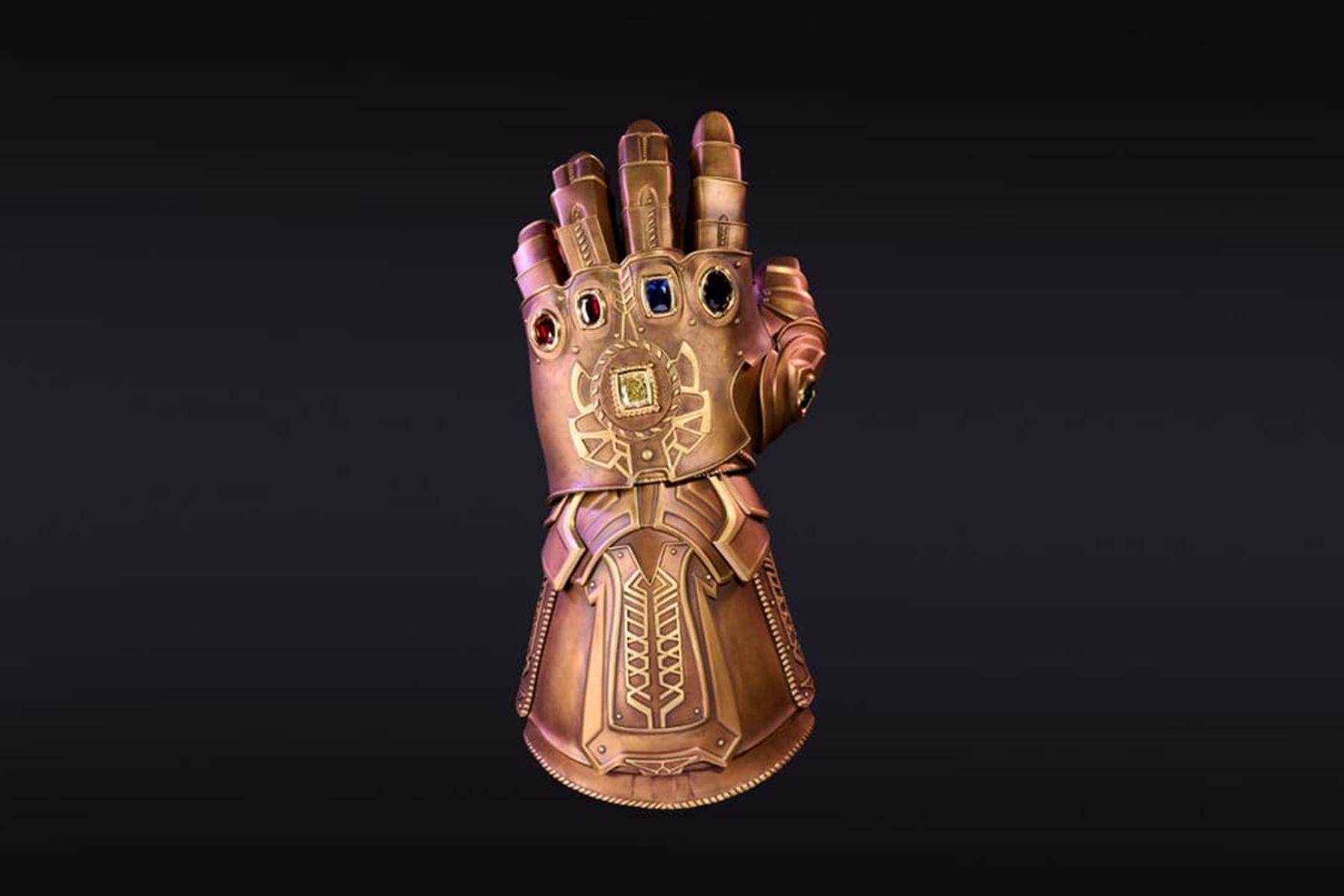Перчатка Бесконечности из вселенной Marvel. Фото: аукционный дом Julien’s Auctions