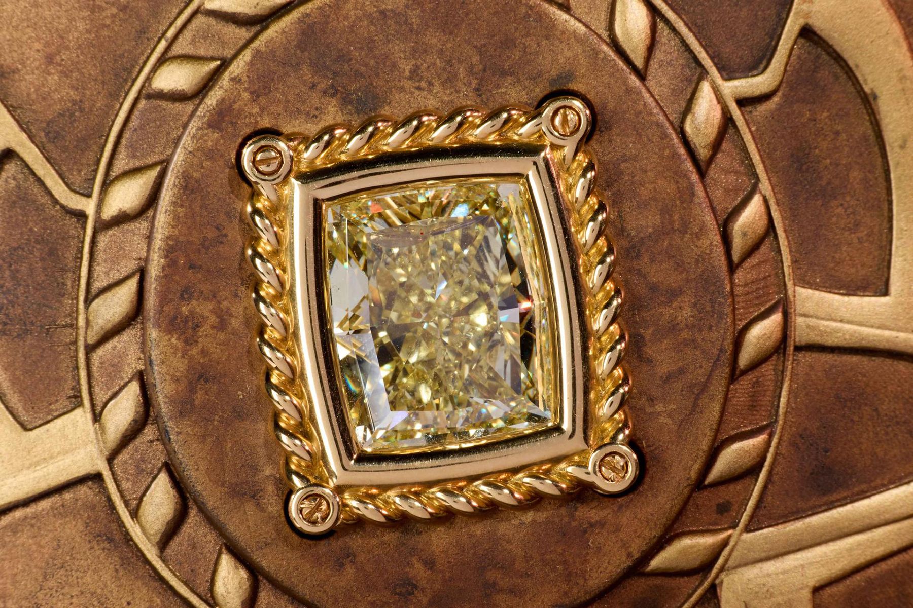 Перчатка Бесконечности из вселенной Marvel. Фото: аукционный дом Julien’s Auctions