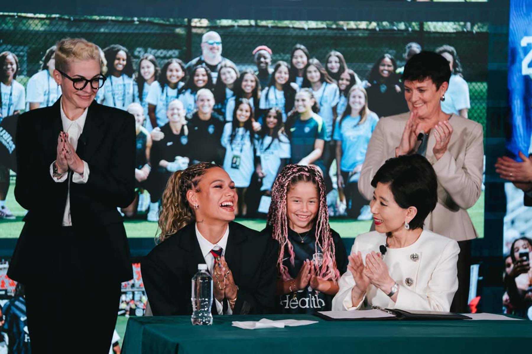 Нападающая сборной США Тринити Родман подписала новый контракт. © washingtonspirit, Instagram