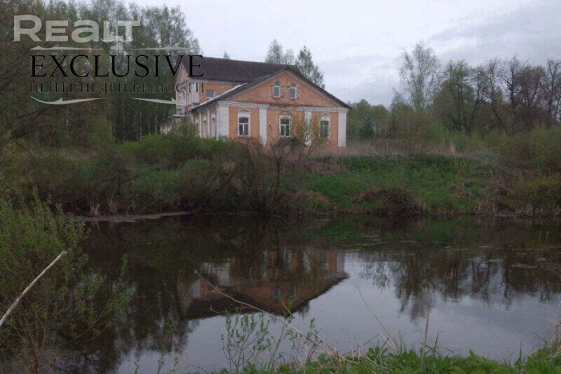 Усадьба «с привидениями» в деревне Межица-2. © REALT.BY