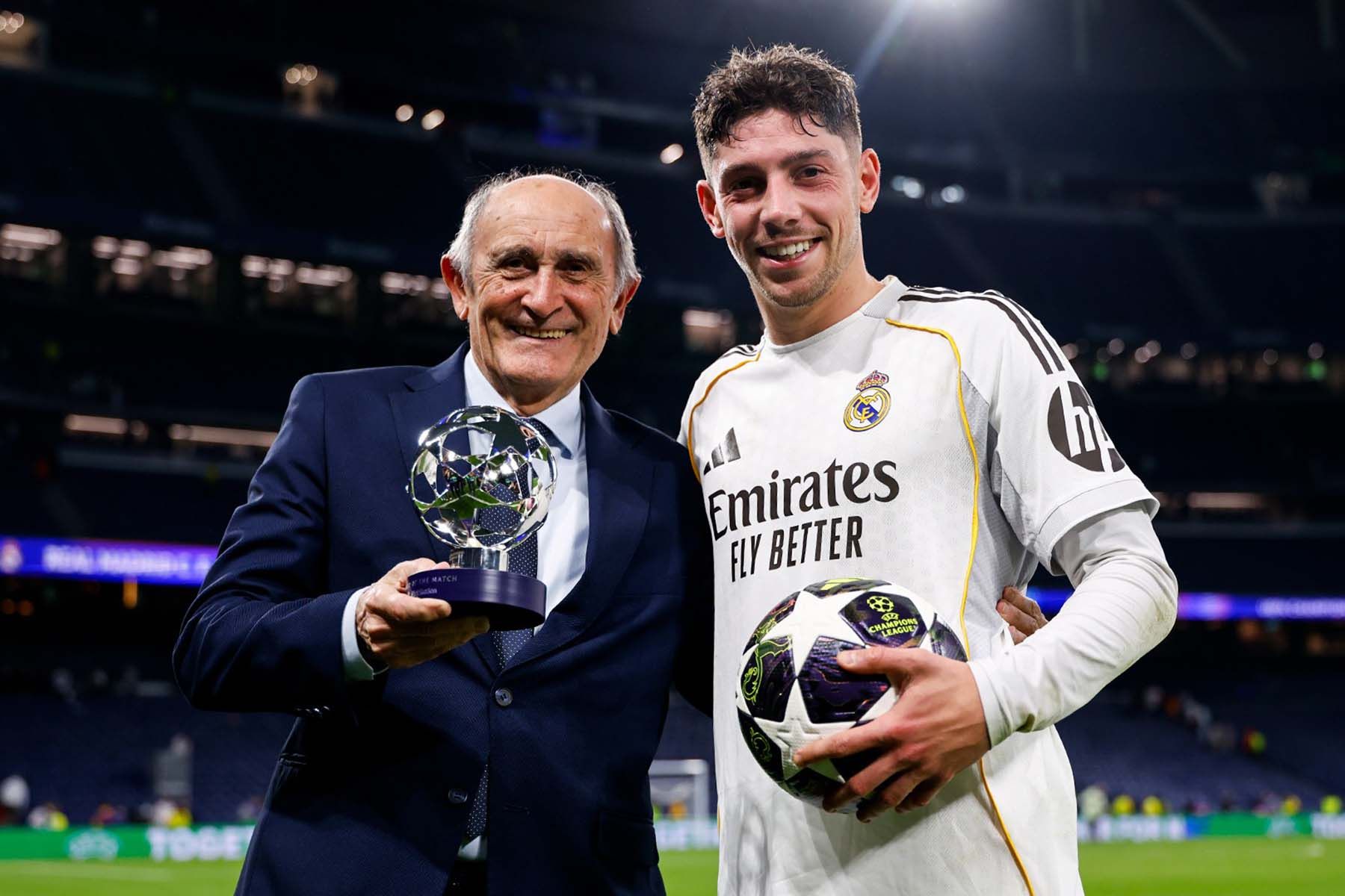 Хосе Мартинес Санчес и Федерико Вальверде (справа). © Real Madrid C.F., Х