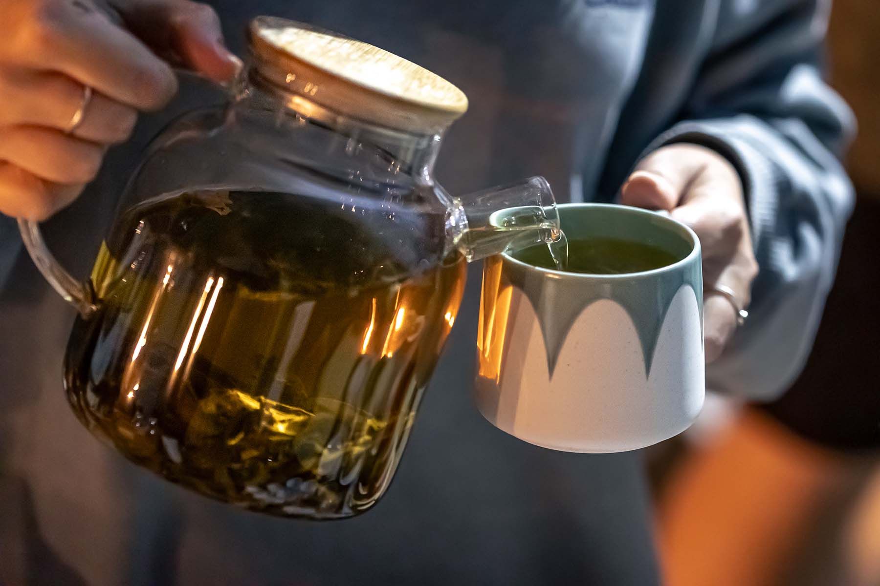 чай чашка чайник заварка